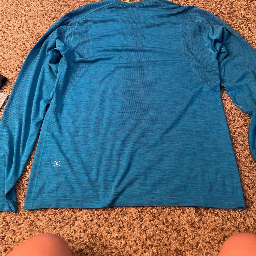 Lululemon Medium Metal Vent Long Sleeve!
